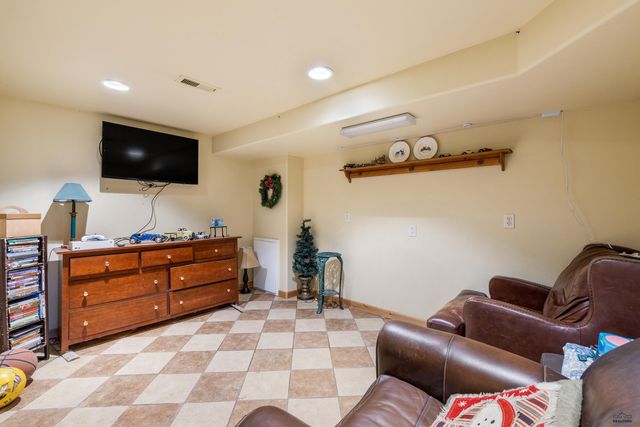 705 HARTER DR, Rapid City, SD 57702