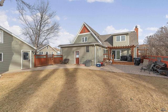 705 HARTER DR, Rapid City, SD 57702