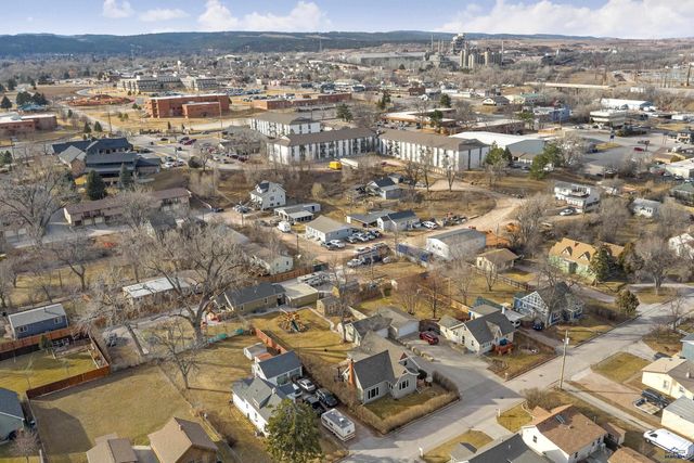 705 HARTER DR, Rapid City, SD 57702