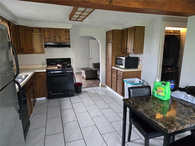 514 Penn High Park Road, Jeannette, PA 15644