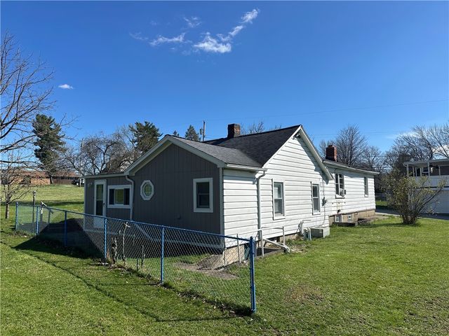 514 Penn High Park Road, Jeannette, PA 15644