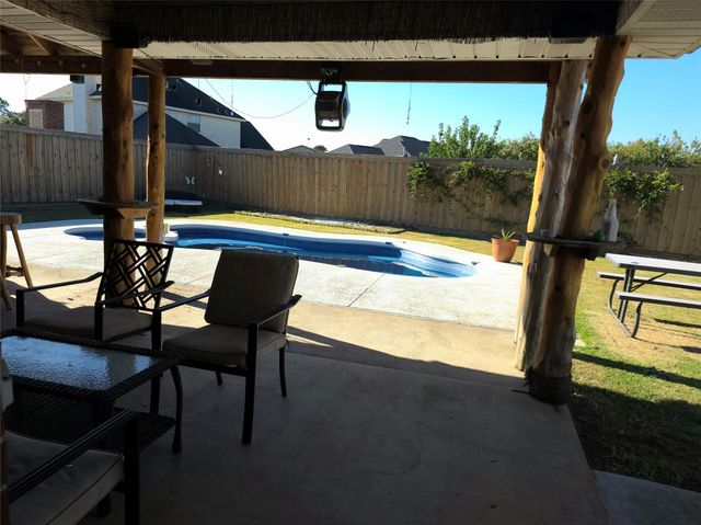 7013 Kelliwood Drive, Port Arthur, TX 77642