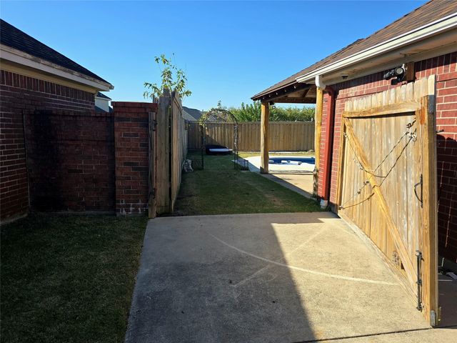 7013 Kelliwood Drive, Port Arthur, TX 77642