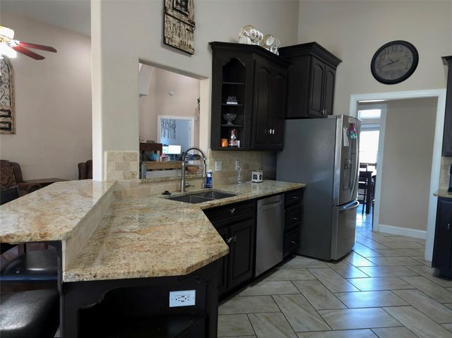 7013 Kelliwood Drive, Port Arthur, TX 77642