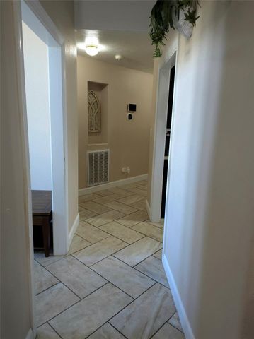 7013 Kelliwood Drive, Port Arthur, TX 77642