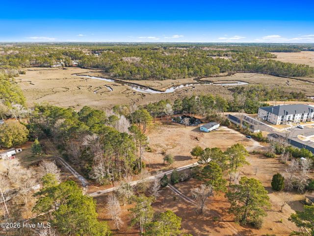 250 Edgewater Drive SW, Shallotte, NC 28470