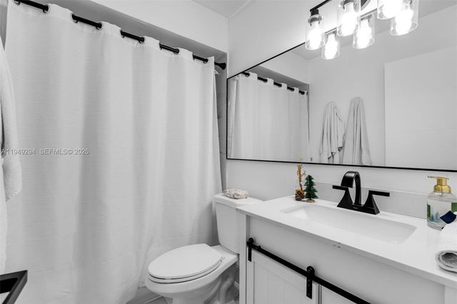 12909 SW 64th Ln, Miami, FL 33183