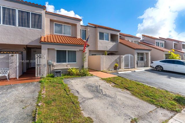 12909 SW 64th Ln, Miami, FL 33183