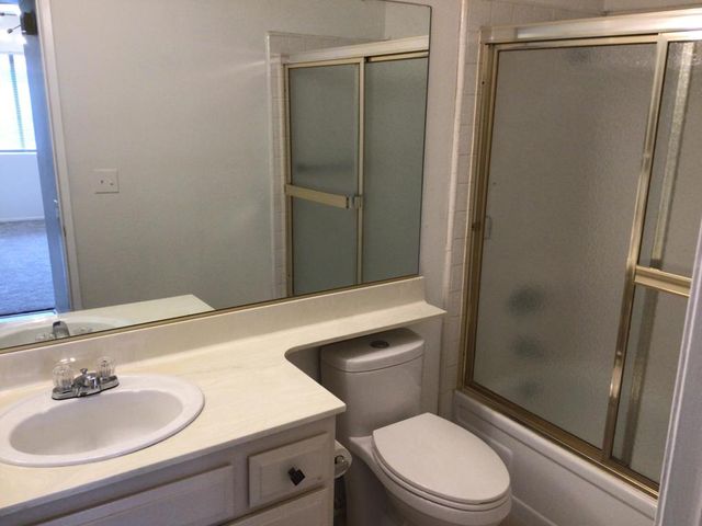 2420 Los Coyotes Drive, Palm Springs, CA 92264