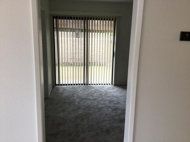 2420 Los Coyotes Drive, Palm Springs, CA 92264