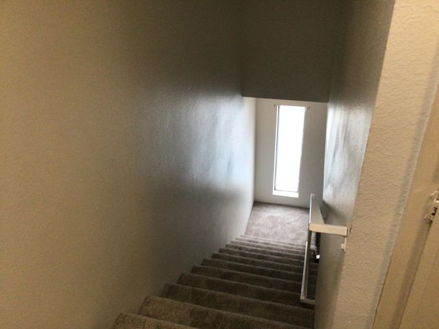 2420 Los Coyotes Drive, Palm Springs, CA 92264