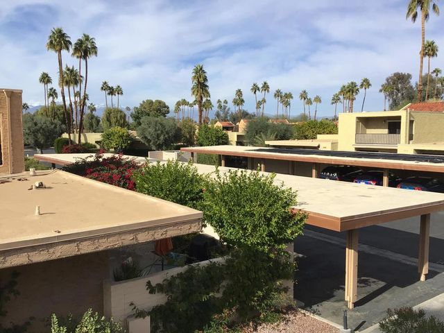 2420 Los Coyotes Drive, Palm Springs, CA 92264