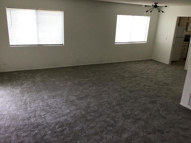 2420 Los Coyotes Drive, Palm Springs, CA 92264