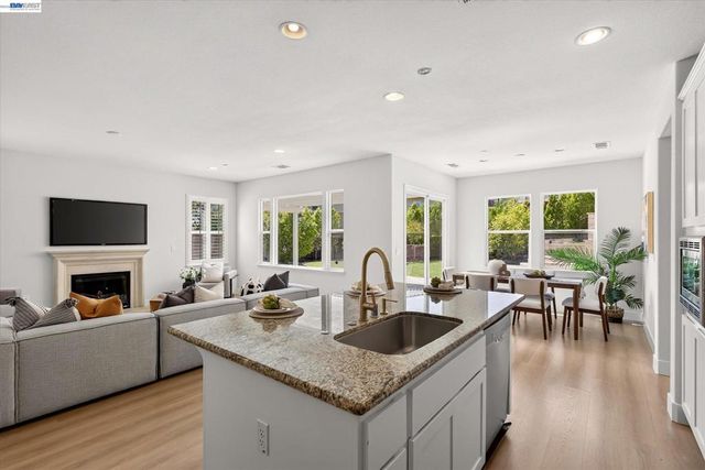 4278 Jordan Ranch Dr, Dublin, CA 94568
