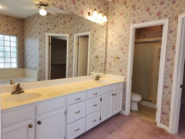 4215 W Jevon Lane, Lake Charles, LA 70605