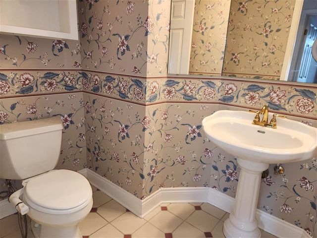 4215 W Jevon Lane, Lake Charles, LA 70605