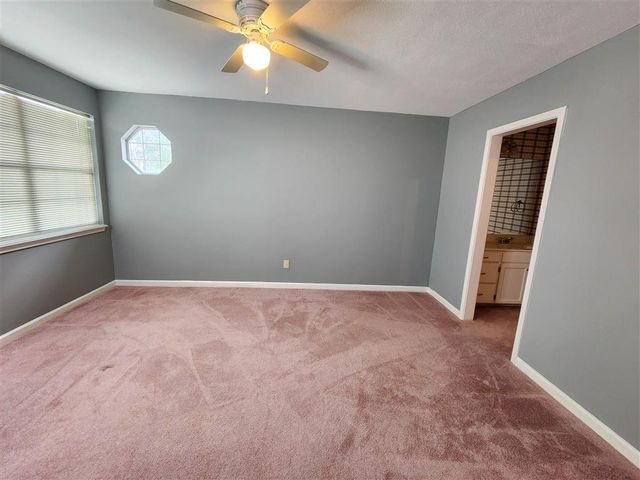 4215 W Jevon Lane, Lake Charles, LA 70605