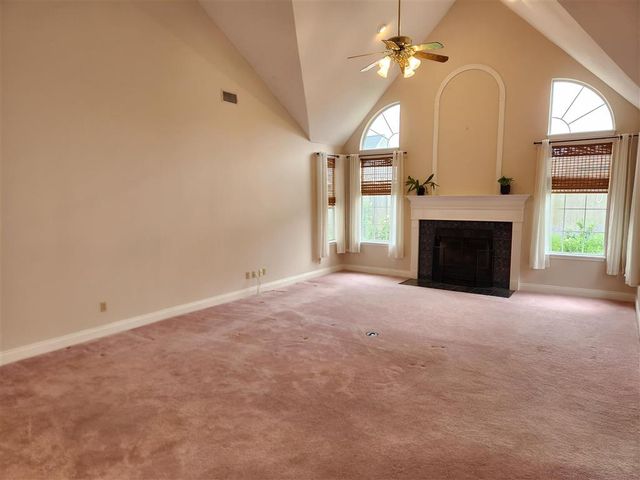4215 W Jevon Lane, Lake Charles, LA 70605