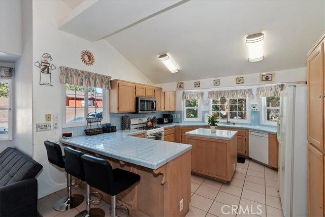 737 E Mountain View, Other - See Remarks, CA 92314