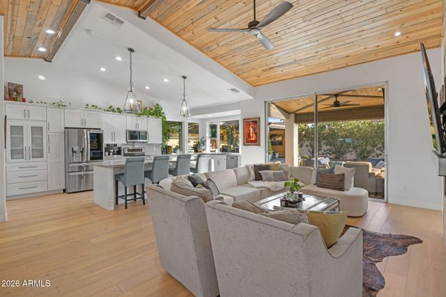 9711 E PERSHING Avenue, Scottsdale, AZ 85260