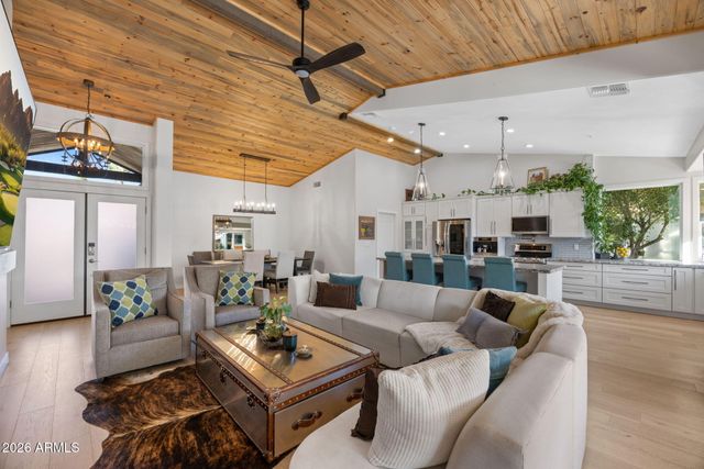 9711 E PERSHING Avenue, Scottsdale, AZ 85260