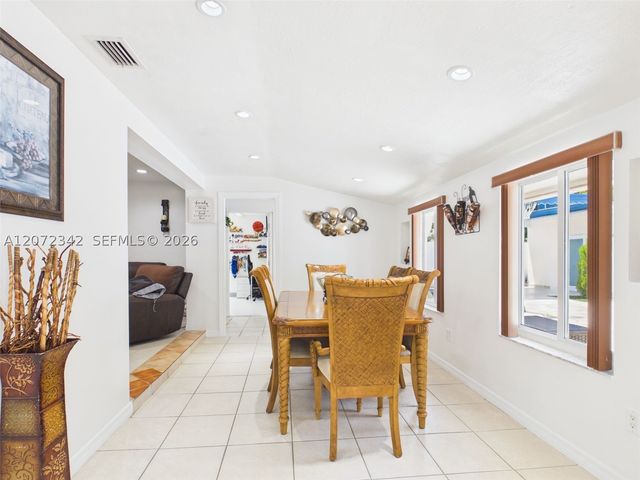 9601 SW 183rd St, Palmetto Bay, FL 33157