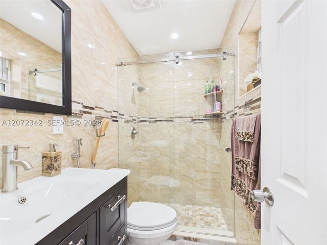 9601 SW 183rd St, Palmetto Bay, FL 33157