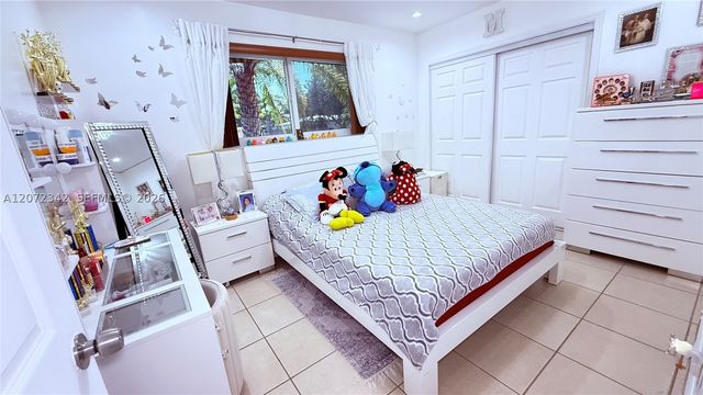 9601 SW 183rd St, Palmetto Bay, FL 33157