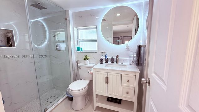 9601 SW 183rd St, Palmetto Bay, FL 33157