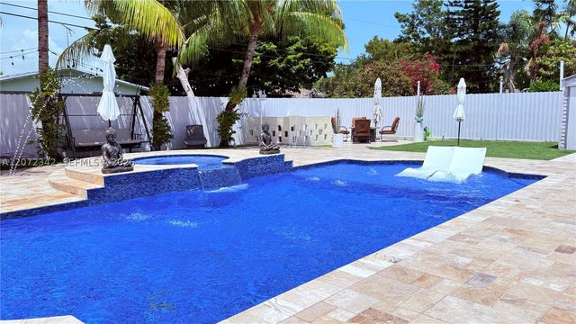 9601 SW 183rd St, Palmetto Bay, FL 33157