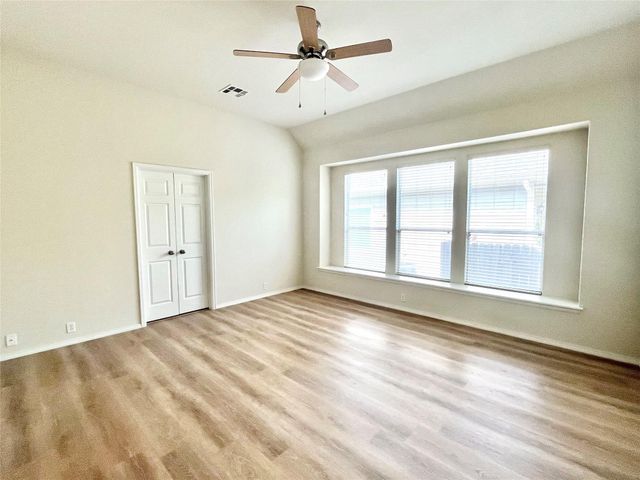 249 Newberry TRL, San Marcos, TX 78666