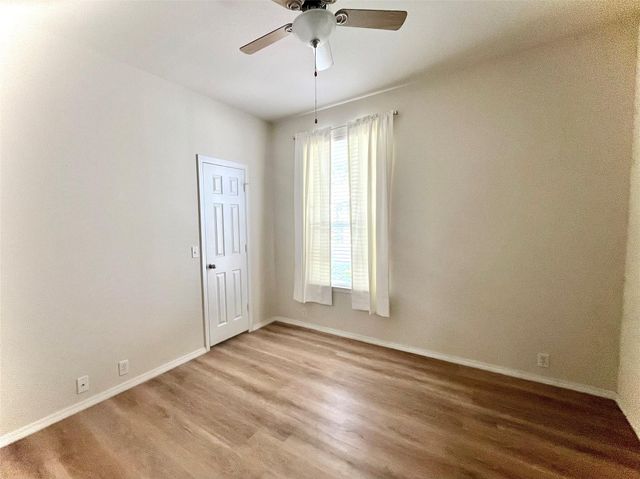 249 Newberry TRL, San Marcos, TX 78666