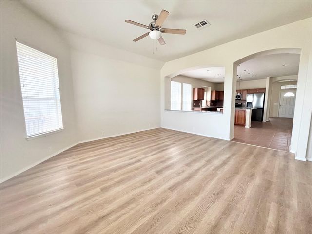 249 Newberry TRL, San Marcos, TX 78666