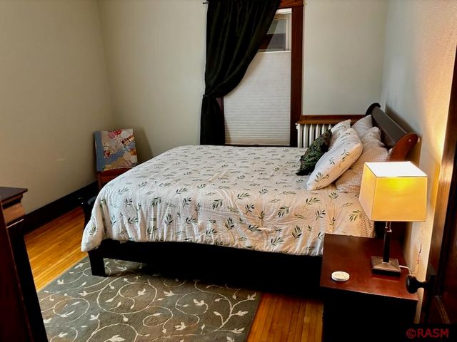 327 W Broadway Avenue, St. Peter, MN 56082