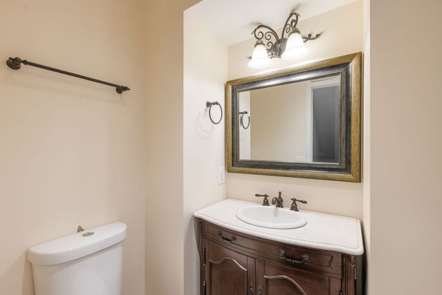 112 Saint Charles Pl, Nashville, TN 37212