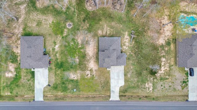 2911 Roman Forest Boulevard, New Caney, TX 77357