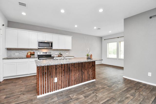 2911 Roman Forest Boulevard, New Caney, TX 77357