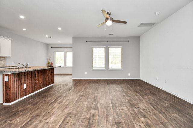 2911 Roman Forest Boulevard, New Caney, TX 77357