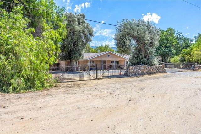 9099 Cajalco, Corona, CA 92881