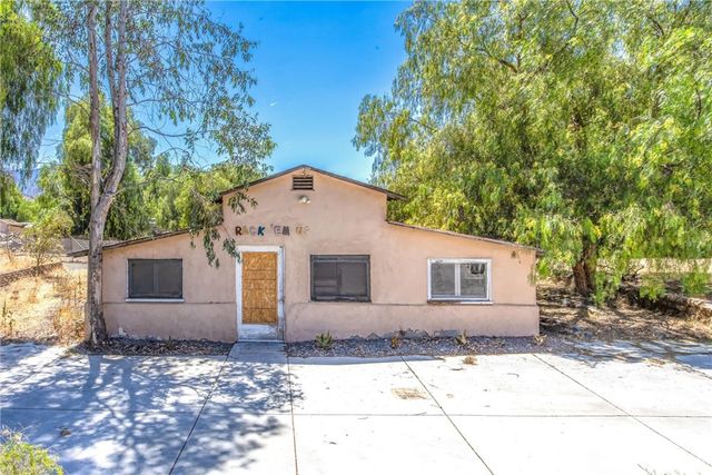 9099 Cajalco, Corona, CA 92881