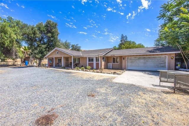 9099 Cajalco, Corona, CA 92881