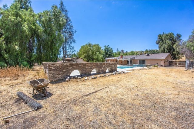 9099 Cajalco, Corona, CA 92881
