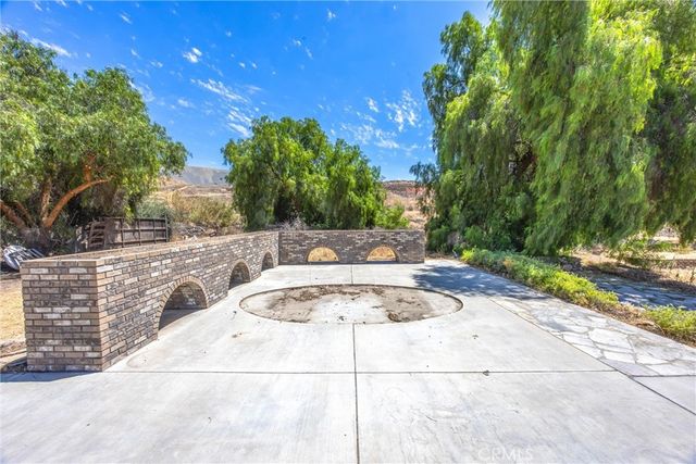 9099 Cajalco, Corona, CA 92881