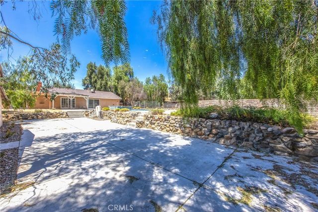 9099 Cajalco, Corona, CA 92881