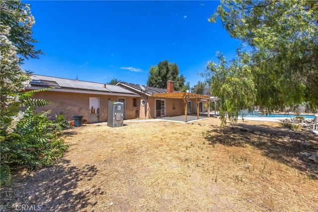 9099 Cajalco, Corona, CA 92881