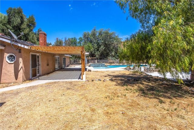 9099 Cajalco, Corona, CA 92881