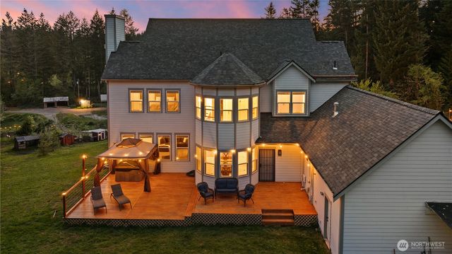 5817 Banner Road SE, Port Orchard, WA 98367