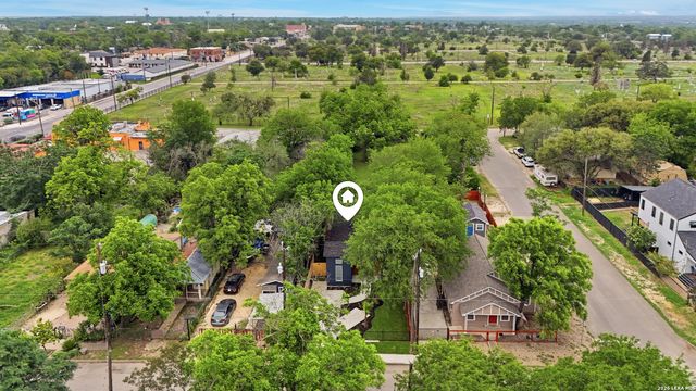 1204 CENTER ST, San Antonio, TX 78202