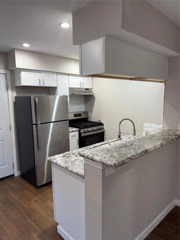 2922 Randolph Road 12, Pasadena, TX 77503