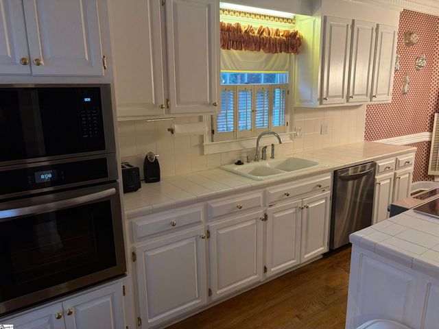 303 Pelham Falls Drive, Greer, SC 29651